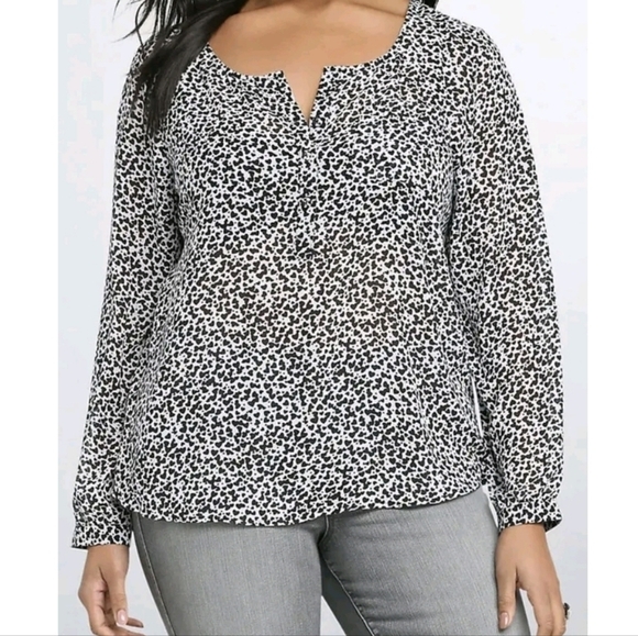 Torrid Heart Print Sheer Chiffon Top - Picture 1 of 4